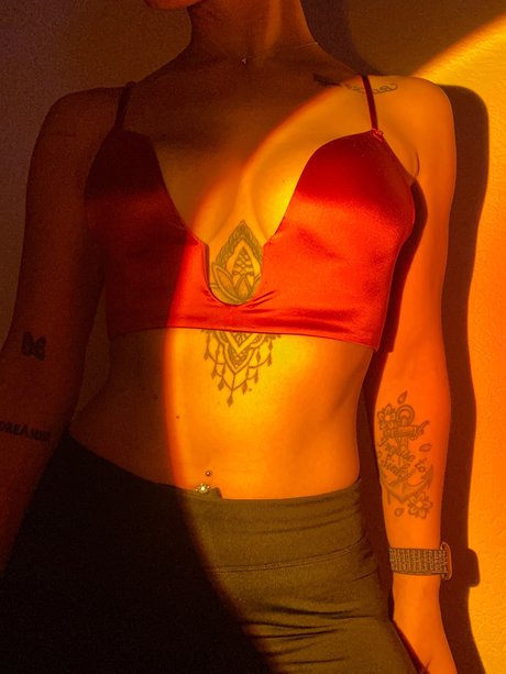 Foto di nudo di fuga di OnlyFans di Sandy