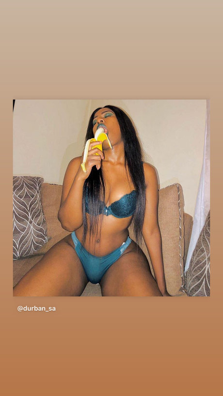 Foto di nudo di fuga di OnlyFans di Nudistza