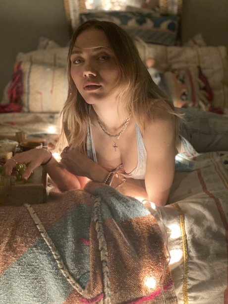 Foto di nudo di fuga di OnlyFans di Opalescent