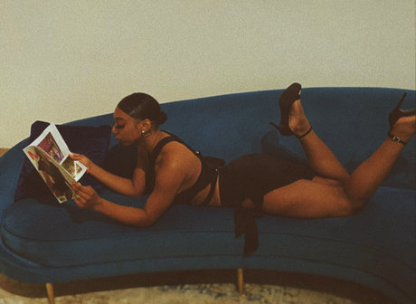 Foto di nudo di fuga di OnlyFans di Sip On Moet