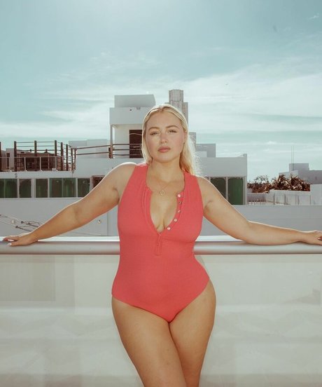 Iskra Lawrence