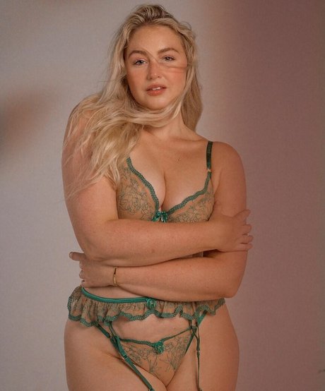 Iskra Lawrence