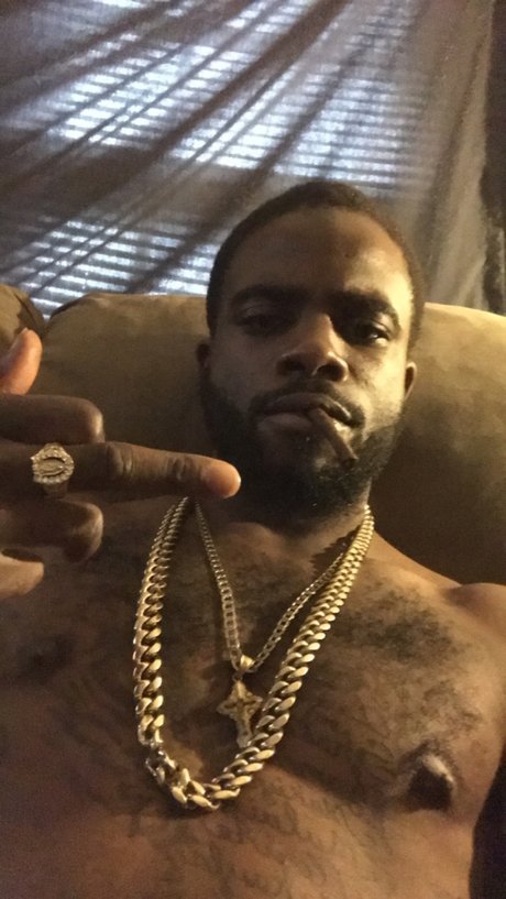 Foto di nudo di fuga di OnlyFans di Mrhim