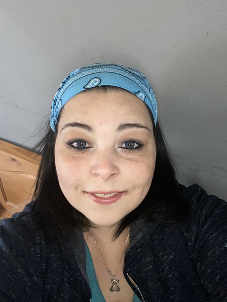 Foto di nudo di fuga di OnlyFans di Trinity