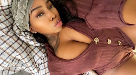 Foto di nudo di fuga di OnlyFans di Tru Foeva