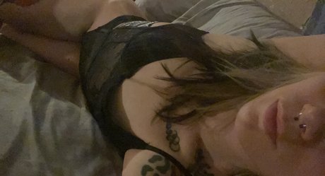 Foto di nudo di fuga di OnlyFans di Quinn