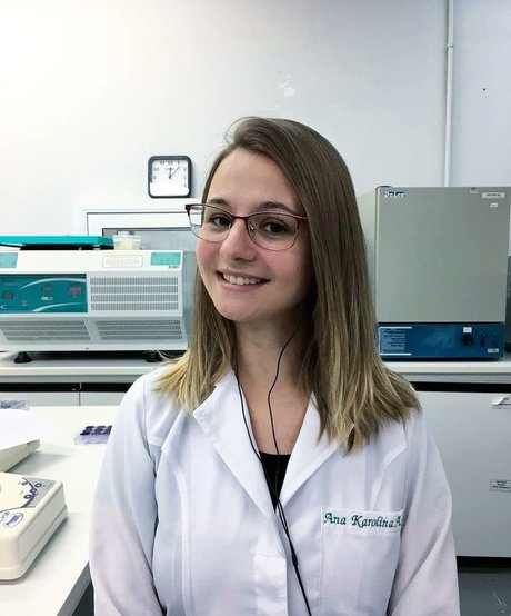 Ana Karolina Eisen