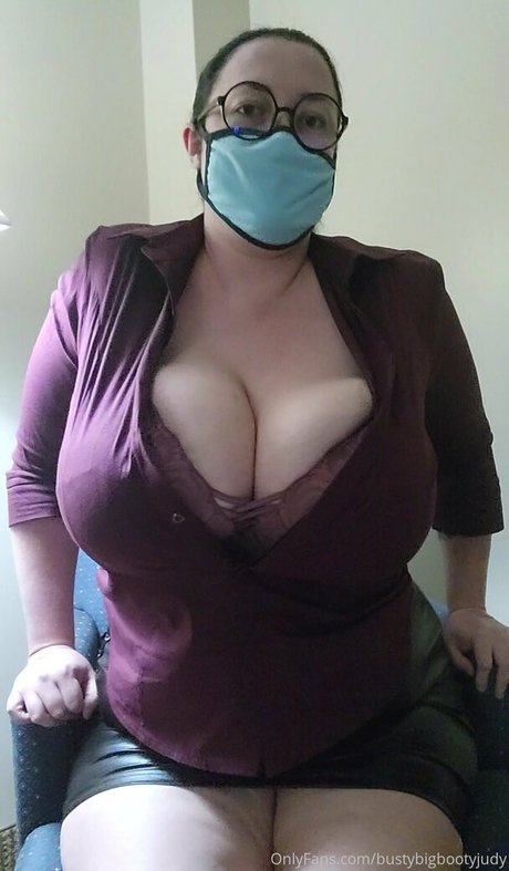 Bustybigbootyjudy