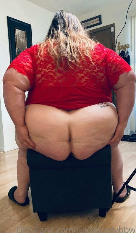 Juicybootybbw