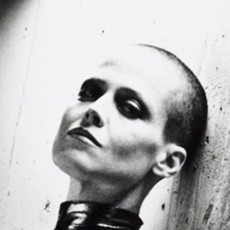 Sigourney Weaver