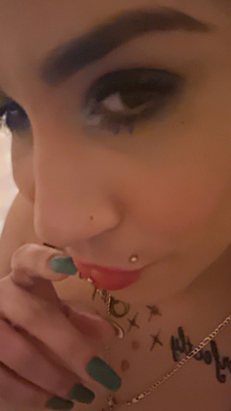 Foto di nudo di fuga di OnlyFans di Sexylexy