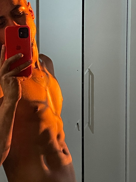 Matheus Salvatore  Free