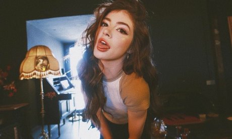 Chrissy Costanza