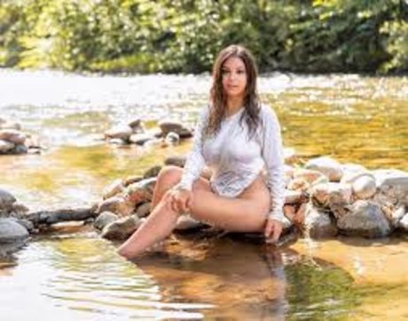 Rachelle Chelle Smith