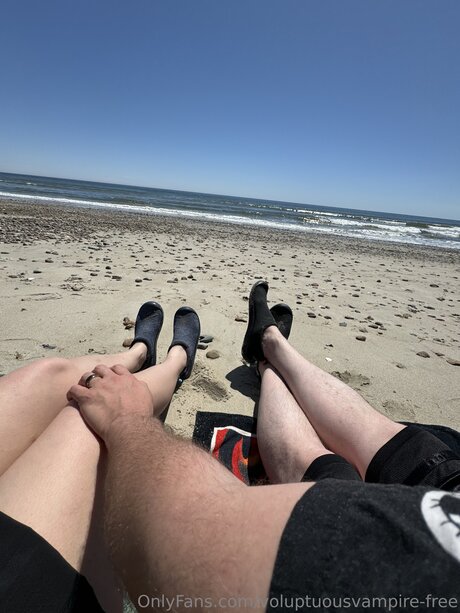 Voluptuousvampire Free