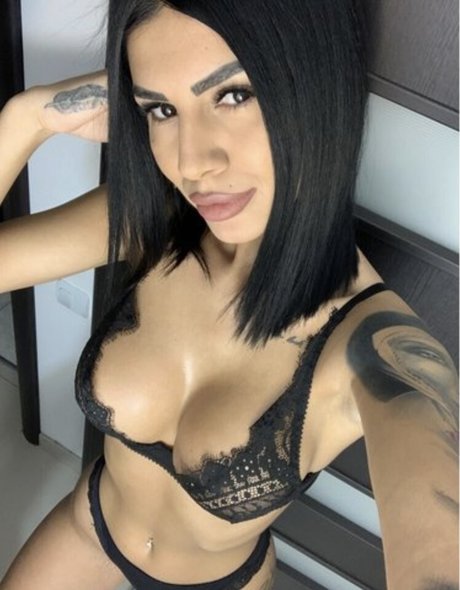 Foto di nudo di fuga di OnlyFans di Afterhourgirl