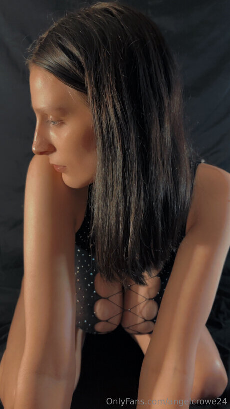 Angelcrowe24