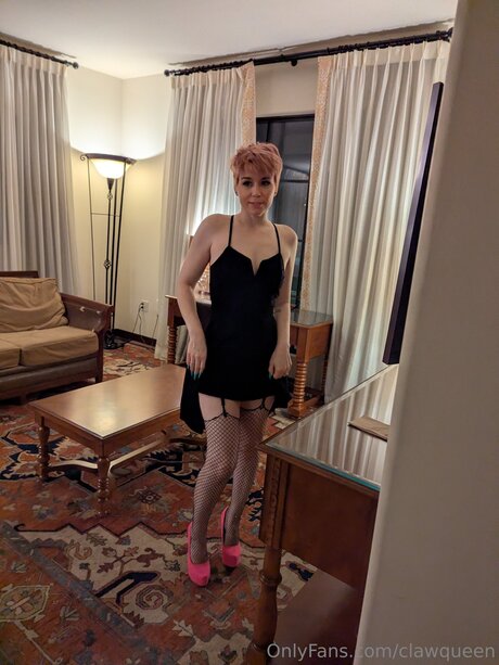 Clawqueen