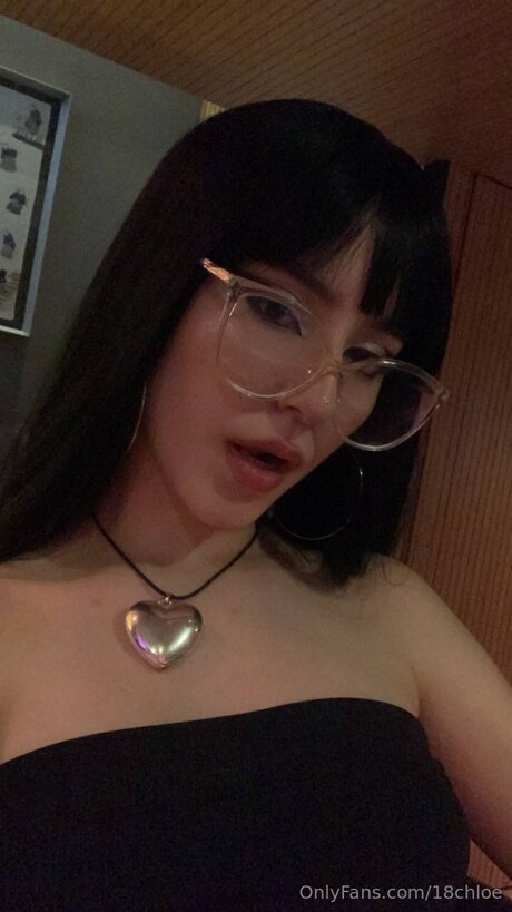 18chloe