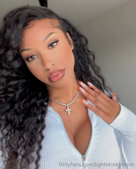 Lightskinkimmm