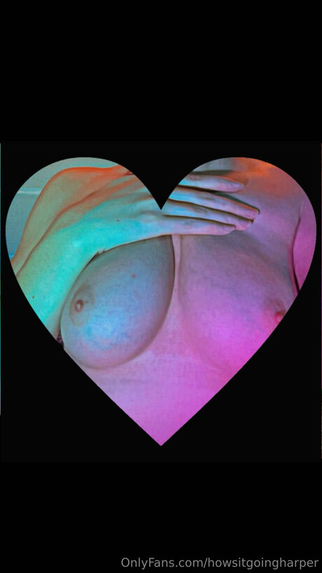 Foto di nudo di fuga di OnlyFans di Howsitgoingharper