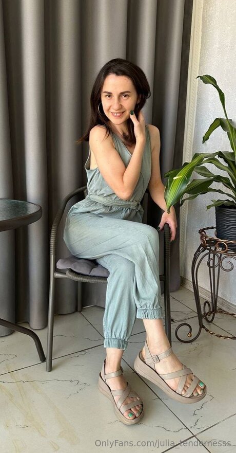 Julia Tendernesss