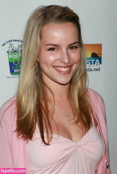 Bridgit Mendler
