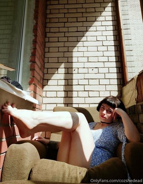 Cozshedead