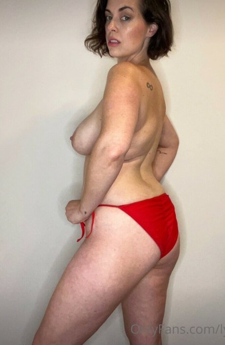 Lipstickandlinernotes