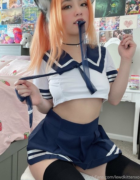 Lewdkittenxo