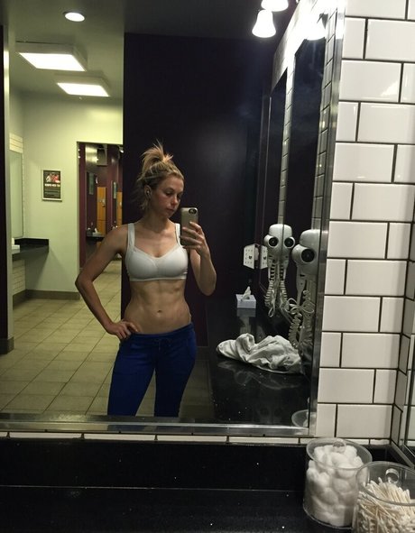 Iliza Shlesinger