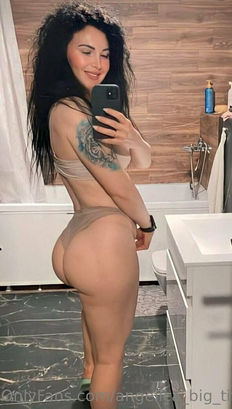 Angelicabigtits