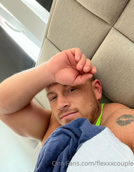 Flexxxcouple