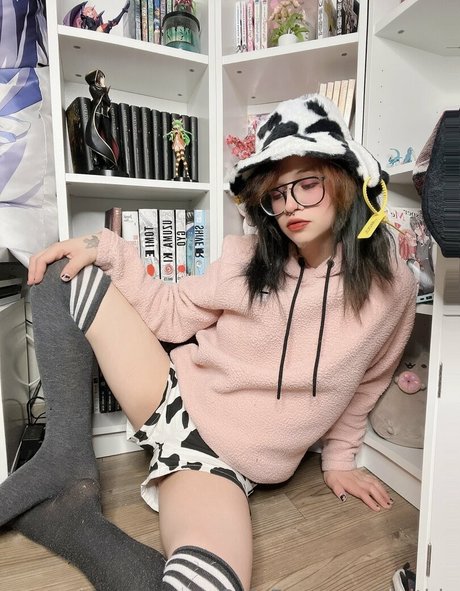 Foto di nudo di fuga di OnlyFans di Alsweyrs