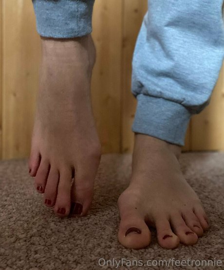 Feetronnie