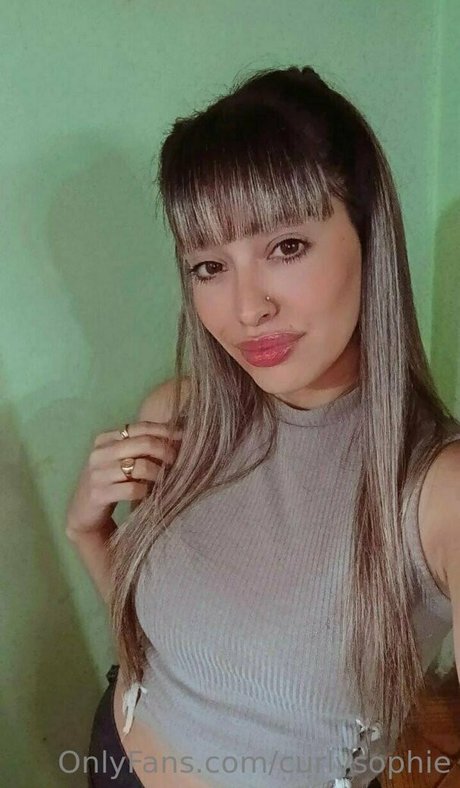 Curlysophie