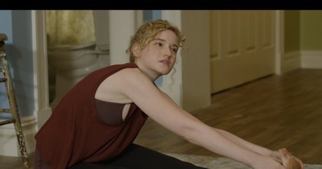 Julia Garner