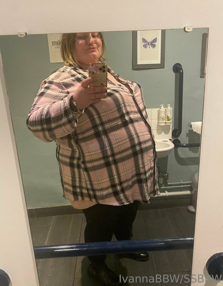 Foto di nudo di fuga di OnlyFans di Ivannabbw