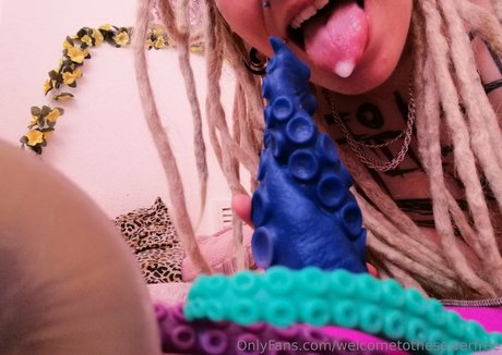 Welcometothesewerfree