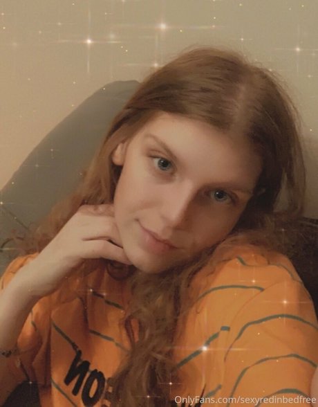 Sexyredinbedfree