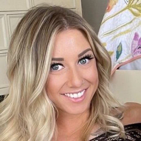 Foto di nudo di fuga di OnlyFans di Ashley