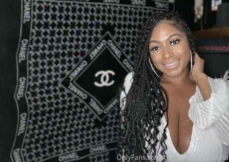 Therealchanellealicia