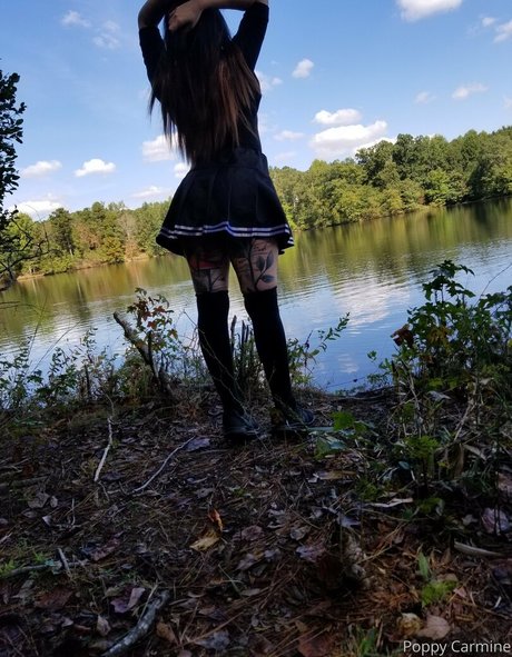 Poppycarminexxx