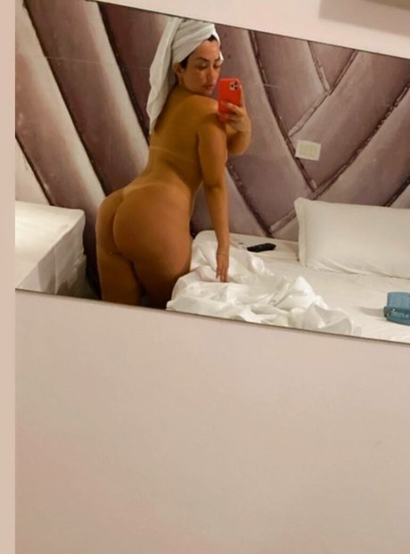 Foto di nudo di fuga di OnlyFans di Natacha Risso