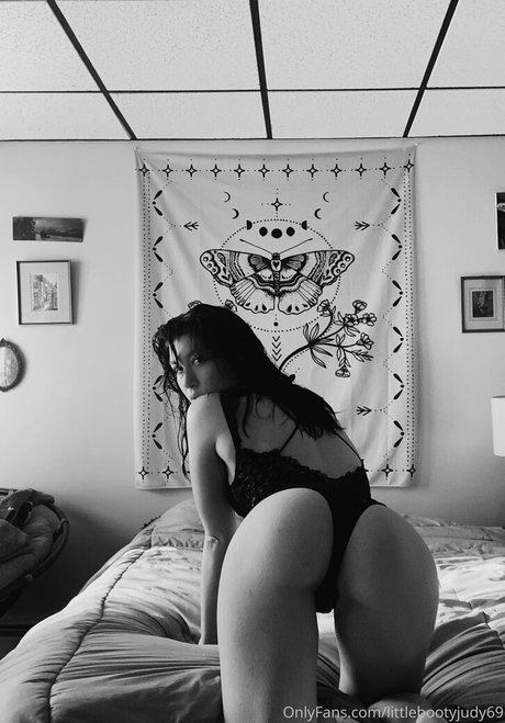 Littlebootyjudy69