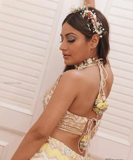 Surbhi Chandna