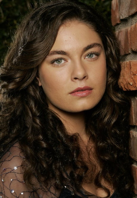 Alexa Davalos