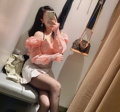 Foto di nudo di fuga di OnlyFans di Didifootjob