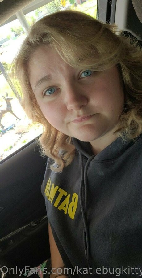 Katiebugkitty122