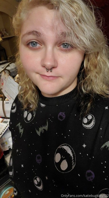 Katiebugkitty122